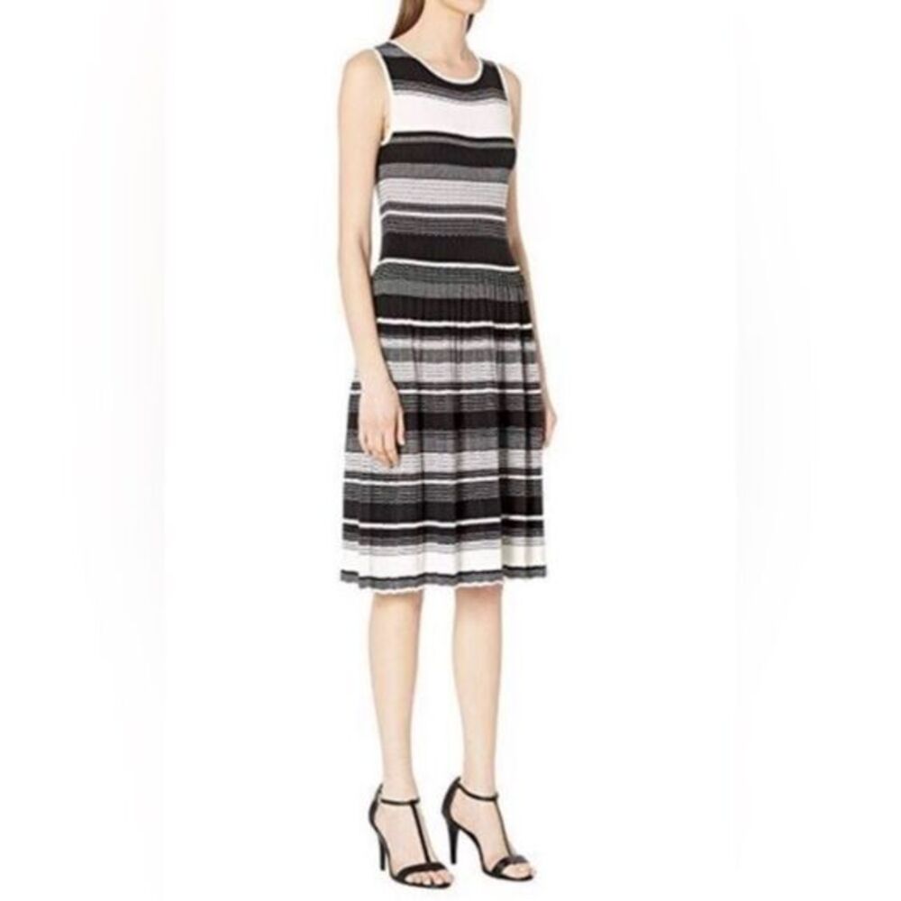 Kate Spade Stripe Knit Pleated Dress Black White Knee Length Extra Small.